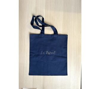 Exclusive "I'm Different" Tote - Shade Store / Mimi Plange